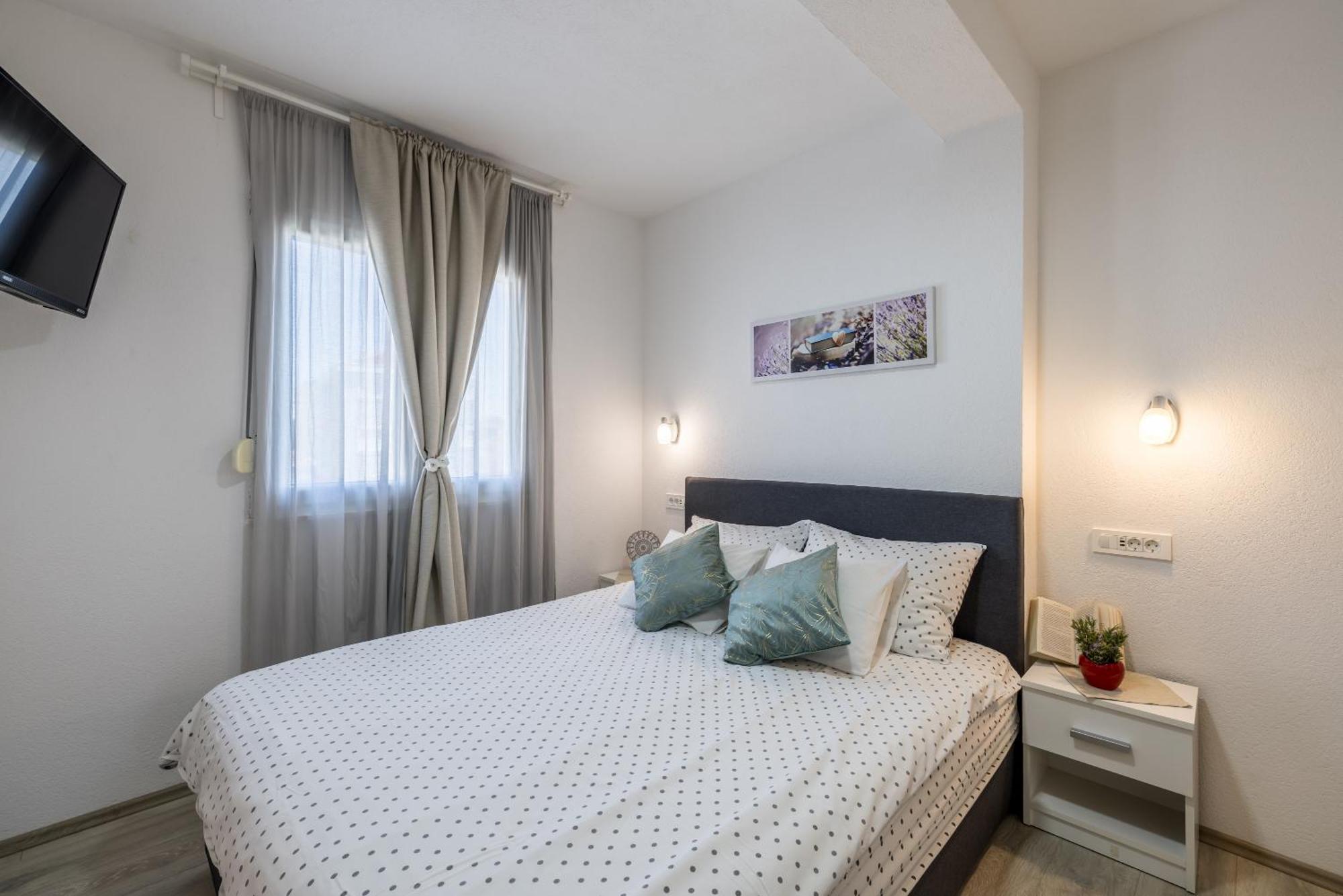 Apart Sa Terasom 250M Od Plaze,Parking,Wi Fi,Rostilj Τρογκίρ Εξωτερικό φωτογραφία